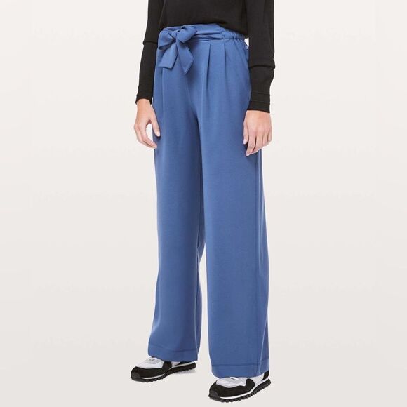 LULULEMON Noir Wide Leg Pants In Gatsby Blue Size 4 - Picture 1 of 12